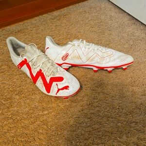 Cleats, puma, 9.5, pink and white